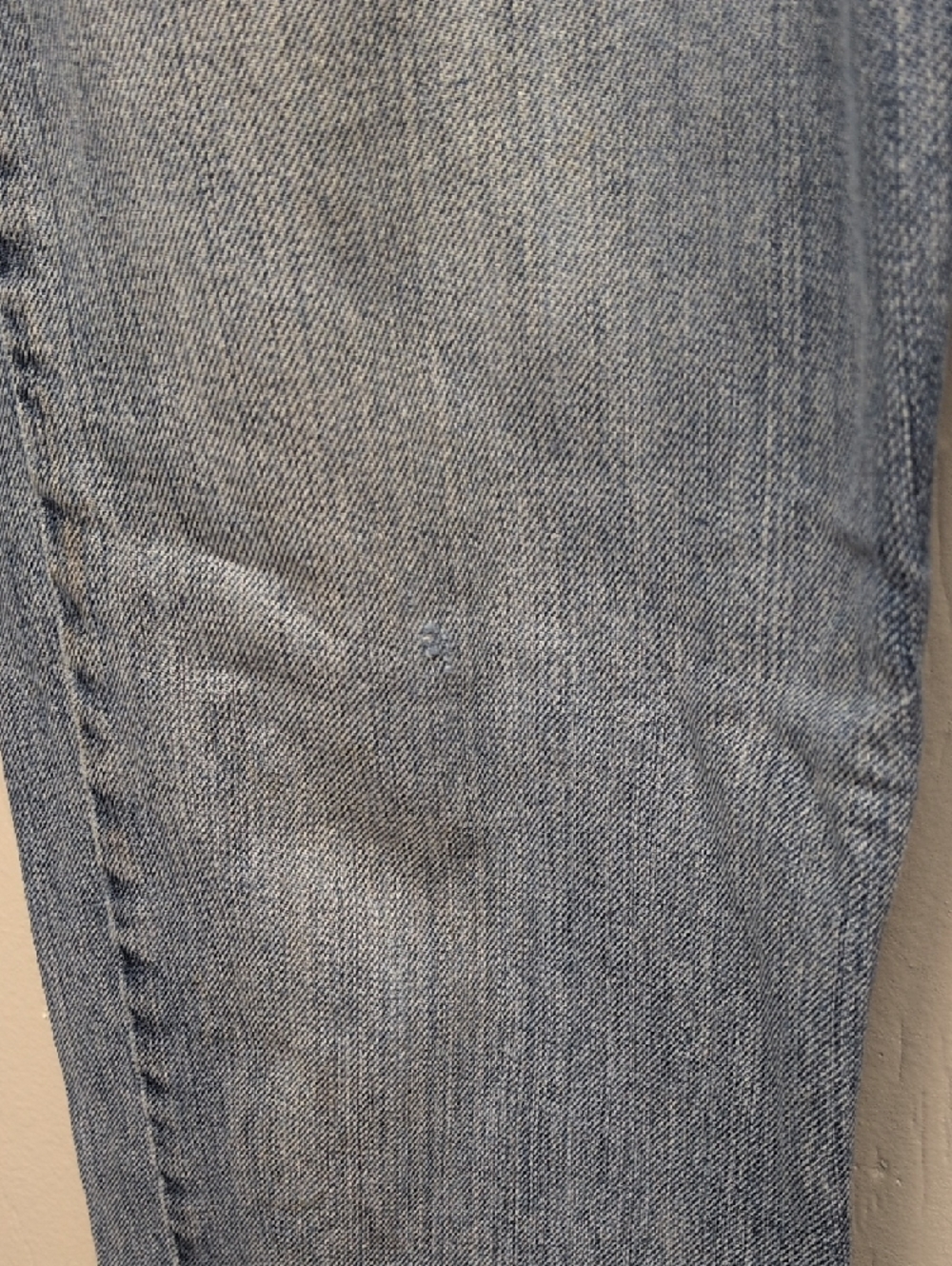 Levi's Men's Light Blue Denim Jeans with Leather Patch - Picture 6 of 16